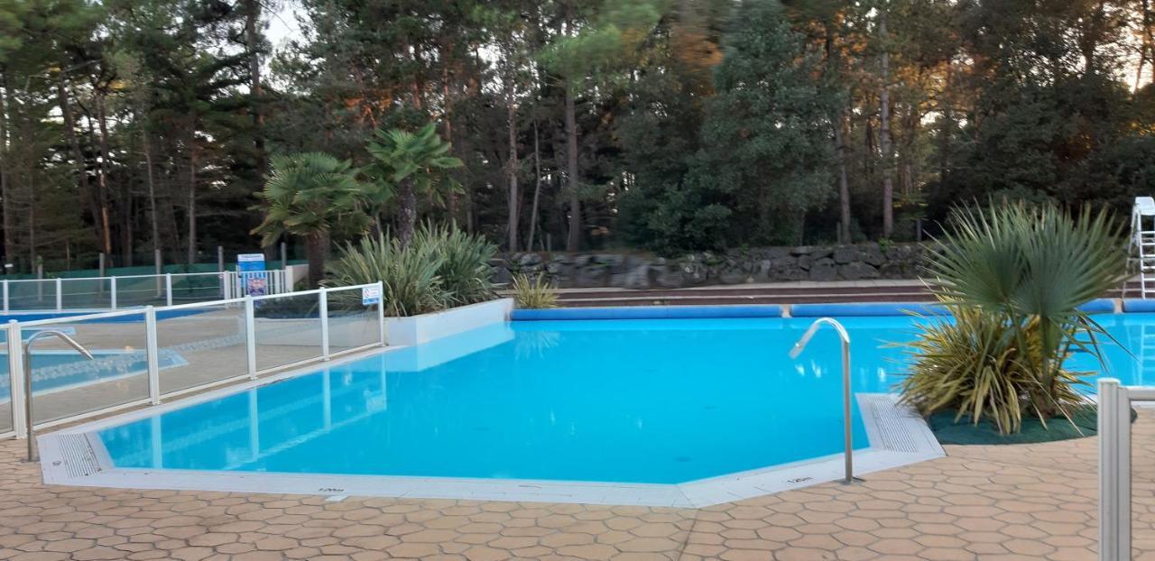 Mobil Home 6 Places Climatise Σαιν-Ζαν-ντε-Μον Εξωτερικό φωτογραφία
